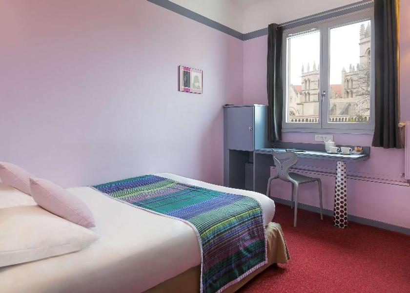 Occitanie Montpellier DOUBLE WITH DOUBLE BED