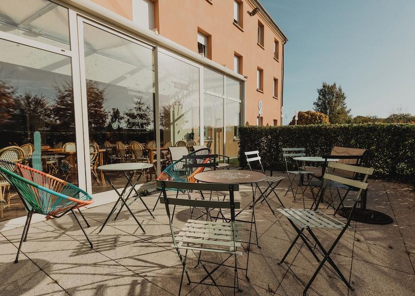 Hauts-de-France Caudry Terrace/patio
