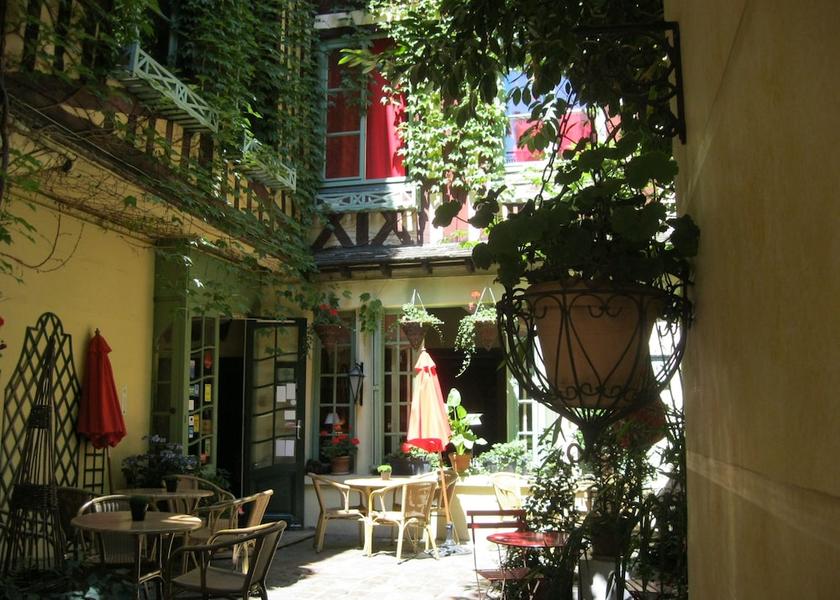 Normandy Rouen Courtyard