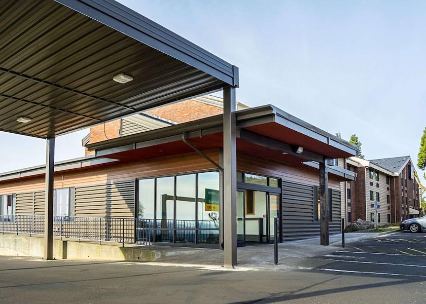 Oregon Clackamas Exterior Detail