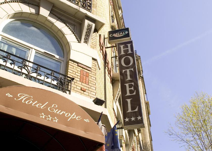 Île-de-France Clichy Hotel Exterior