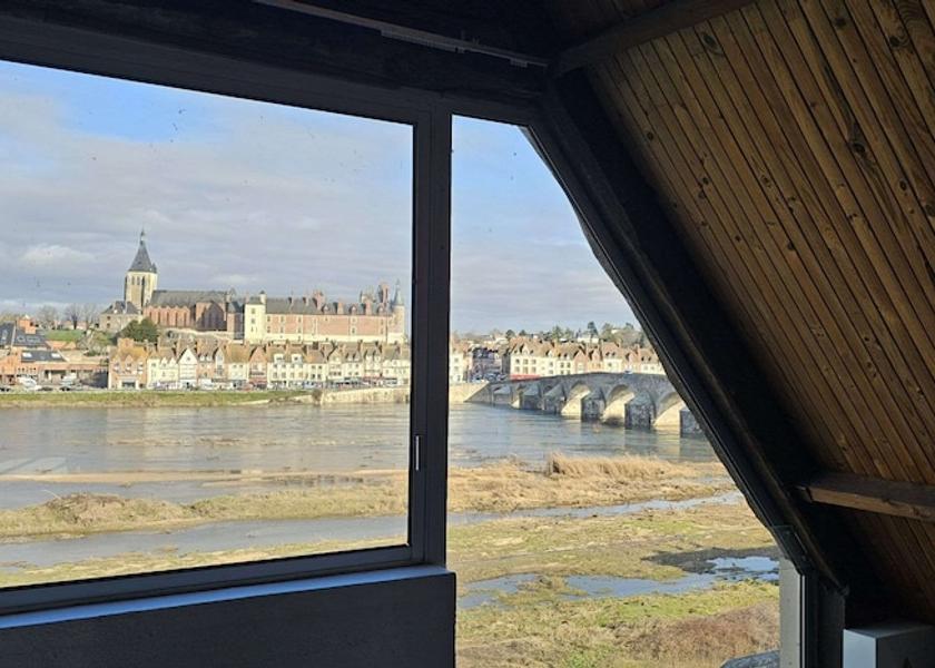 Centre-Loire Valley Gien Room
