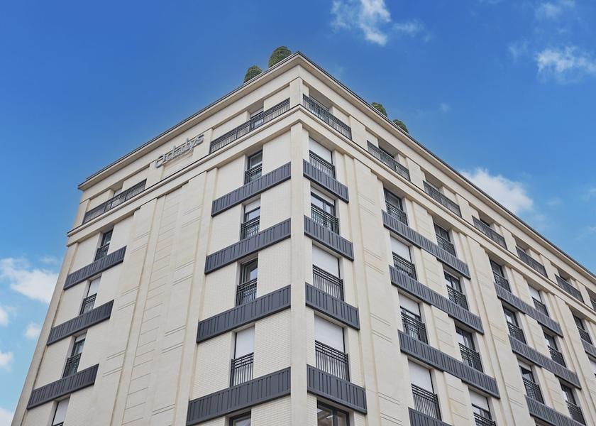 Ile-de-France Levallois-Perret Exterior Detail