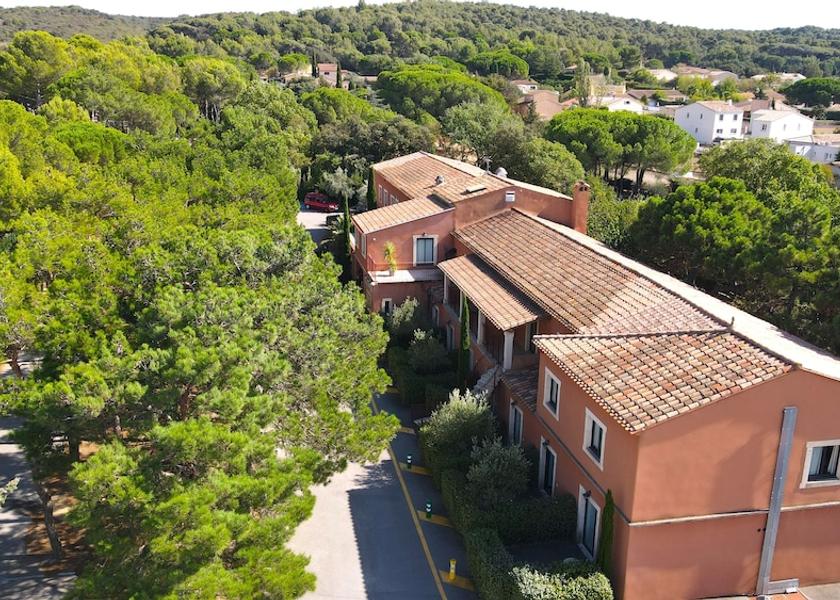 Occitanie Vinassan Exterior Detail