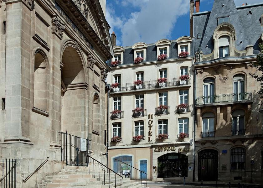 Grand Est Nancy Exterior Detail