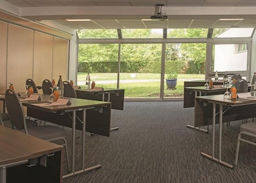 Ile-de-France Montigny-le-bretonneux Meeting Room