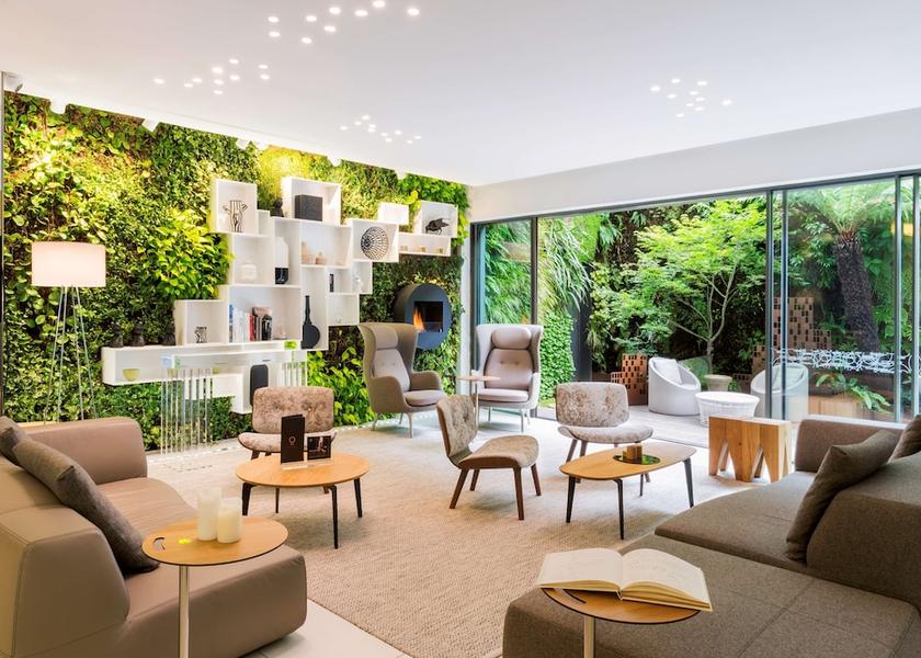 Brittany Rennes Lobby