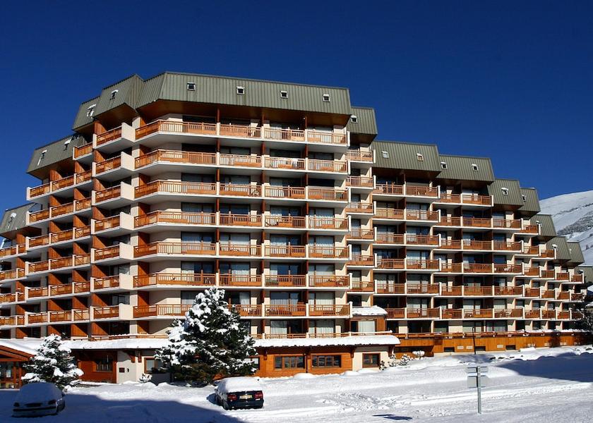 Auvergne-Rhone-Alpes Les Deux Alpes Facade