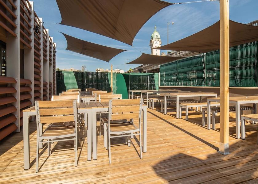 Nouvelle-Aquitaine Limoges Terrace/patio