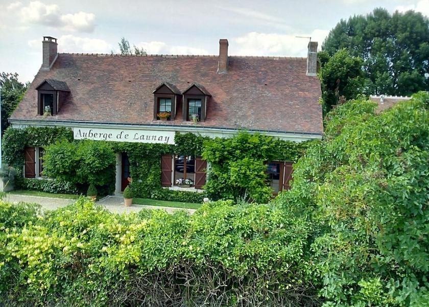 Centre-Loire Valley Limeray Front of property