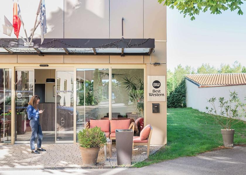 Auvergne-Rhone-Alpes Brignais Exterior Detail