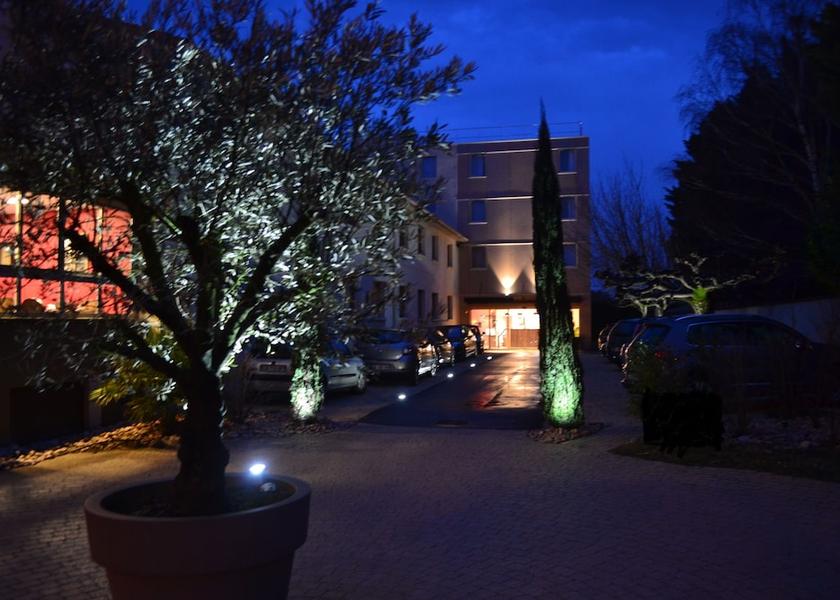 Auvergne-Rhone-Alpes Brignais Facade