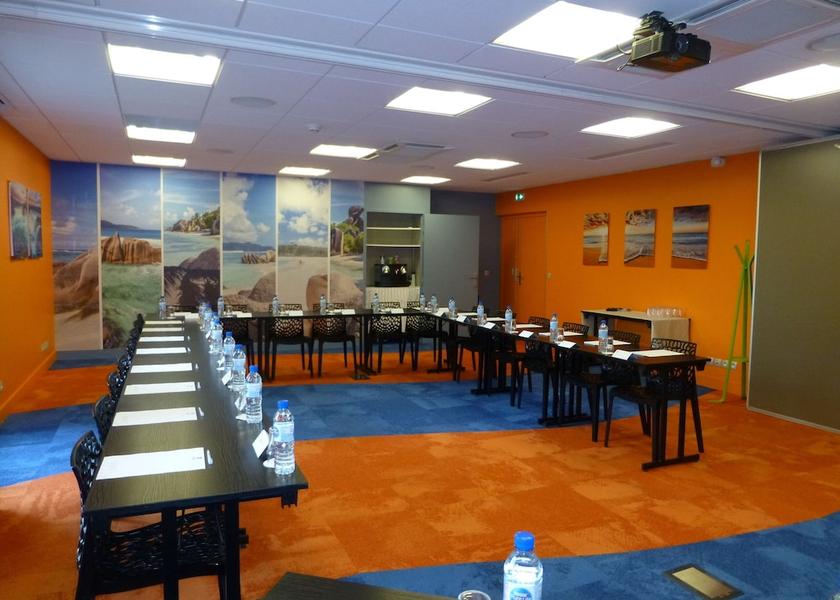 Auvergne-Rhone-Alpes Aix-Les-Bains Meeting Room