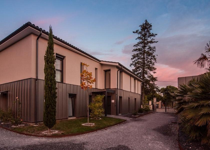 Nouvelle-Aquitaine Saint-Medard-d'Eyrans Exterior Detail