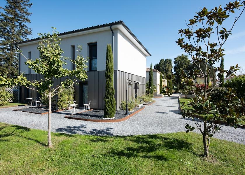 Nouvelle-Aquitaine Saint-Medard-d'Eyrans Exterior Detail