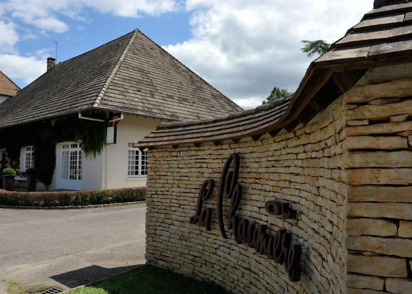 Bourgogne-Franche-Comté Dole Property entrance