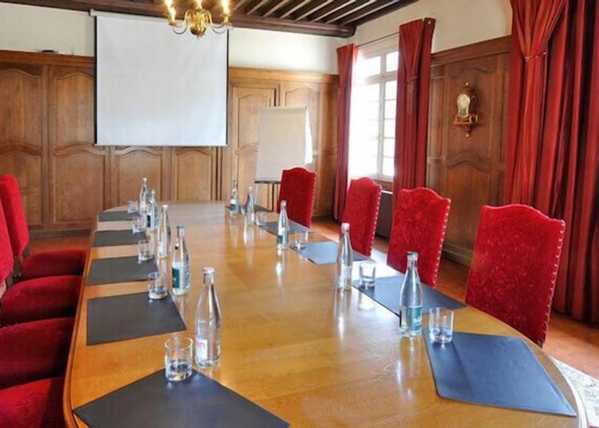 Bourgogne-Franche-Comté Dole Meeting facility