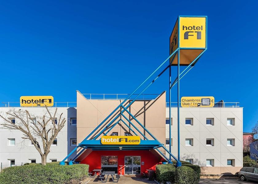 Ile-de-France Saint-Witz Exterior Detail