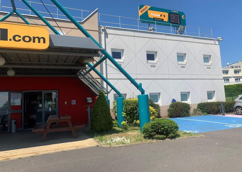 Ile-de-France Saint-Witz Exterior Detail