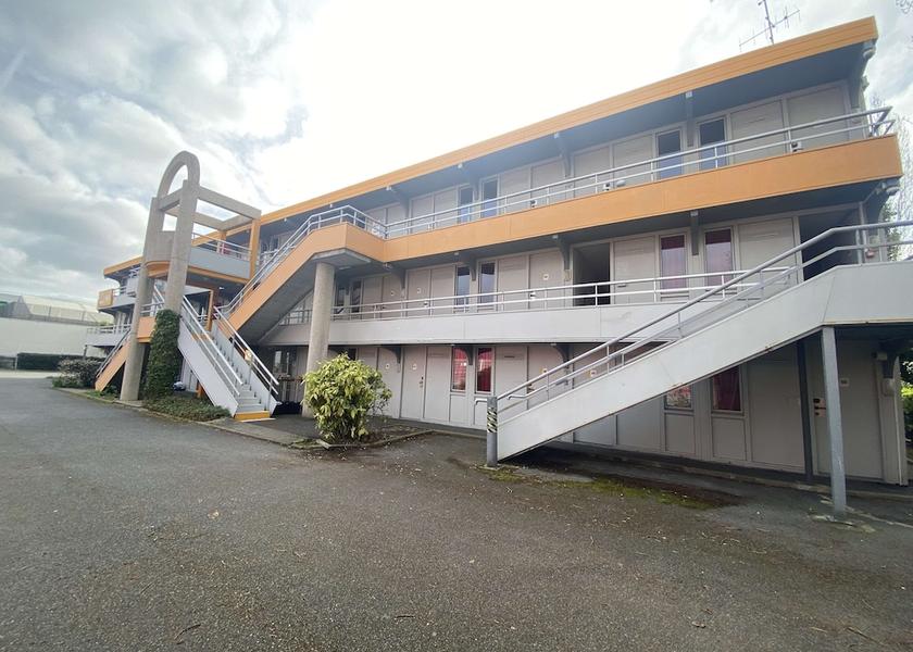 Pays de la Loire Reze Exterior Detail