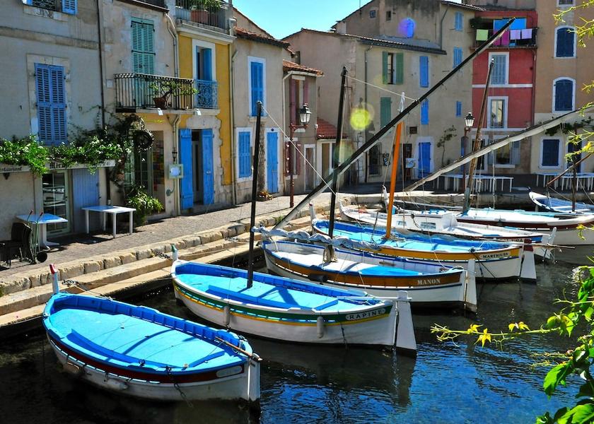 Provence - Alpes - Cote d'Azur Saint-Mitre-Les-Remparts Beach
