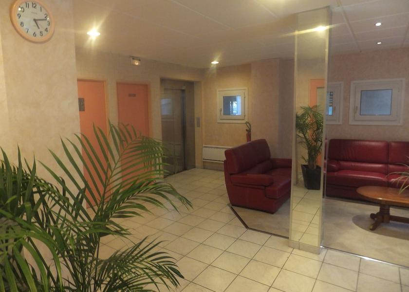 Île-de-France Gif-sur-Yvette Lobby