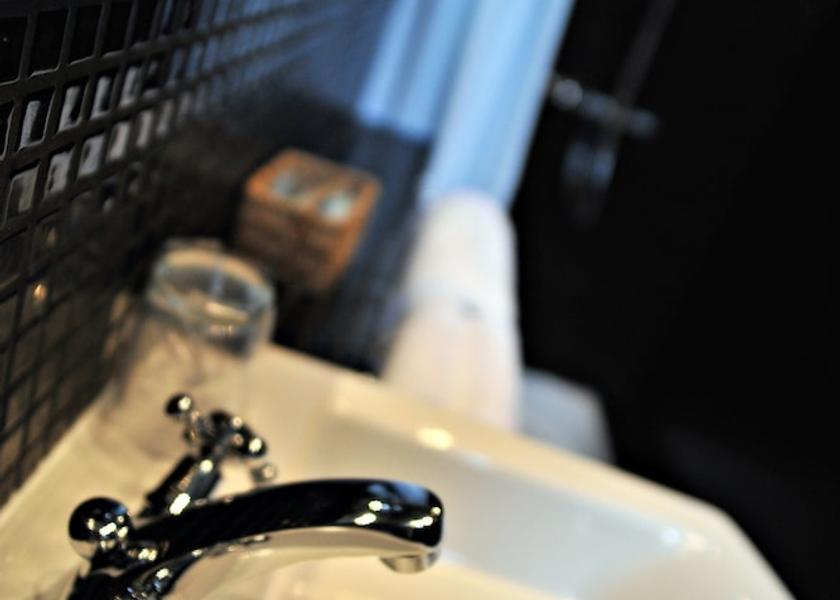 Nouvelle-Aquitaine Langon Bathroom