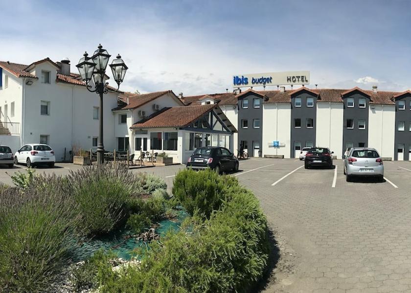 Nouvelle-Aquitaine Le Passage Facade