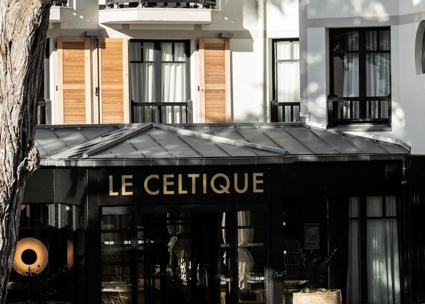 Brittany Carnac Exterior Detail