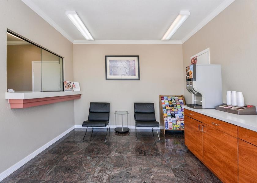 Texas Pasadena Lobby