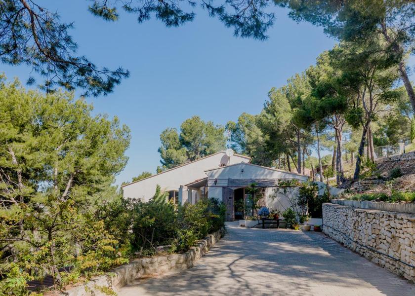 Provence-Alpes-Côte d'Azur Velaux Hotel Exterior