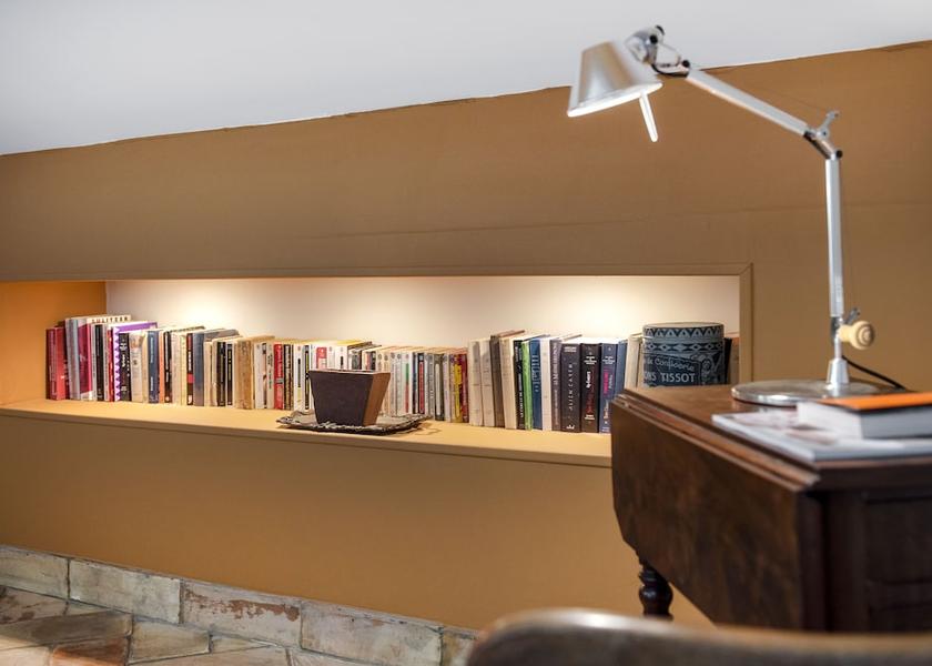 Auvergne-Rhone-Alpes Grignan Room