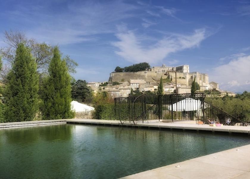 Auvergne-Rhone-Alpes Grignan Natural Pool