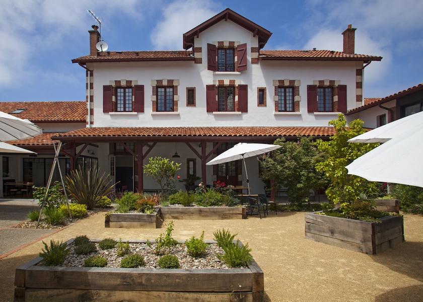 Nouvelle-Aquitaine Guethary Facade