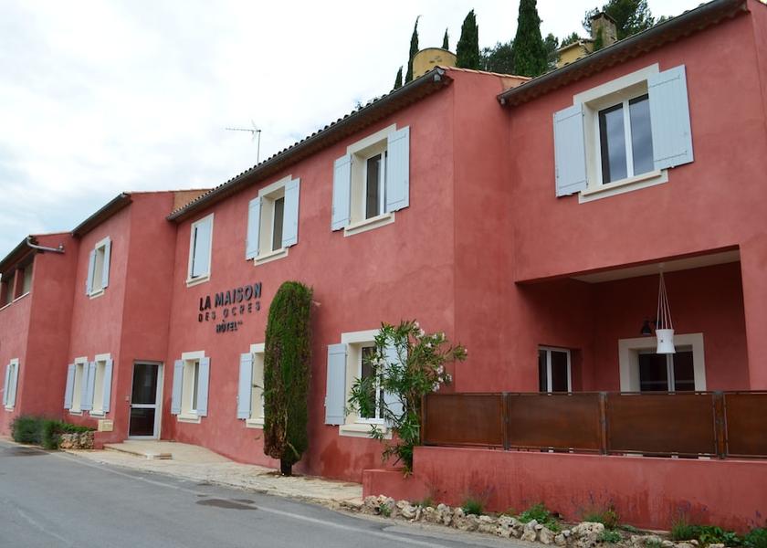 Provence - Alpes - Cote d'Azur Roussillon Facade