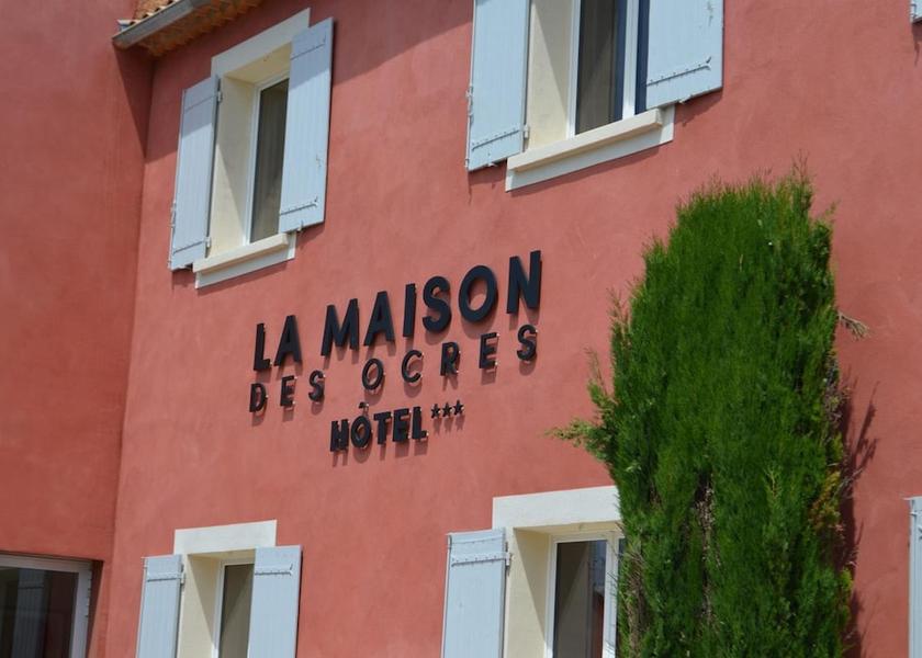 Provence - Alpes - Cote d'Azur Roussillon Exterior Detail