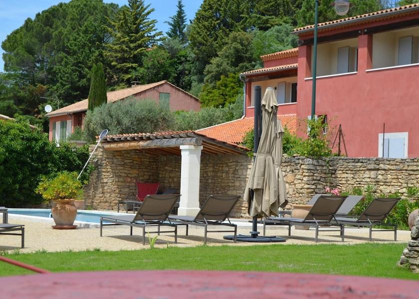 Provence - Alpes - Cote d'Azur Roussillon Exterior Detail