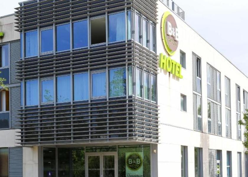 Grand Est Bezannes Exterior view