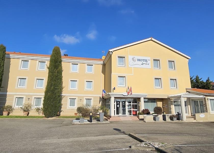 Auvergne-Rhone-Alpes Pierre-Benite Exterior Detail