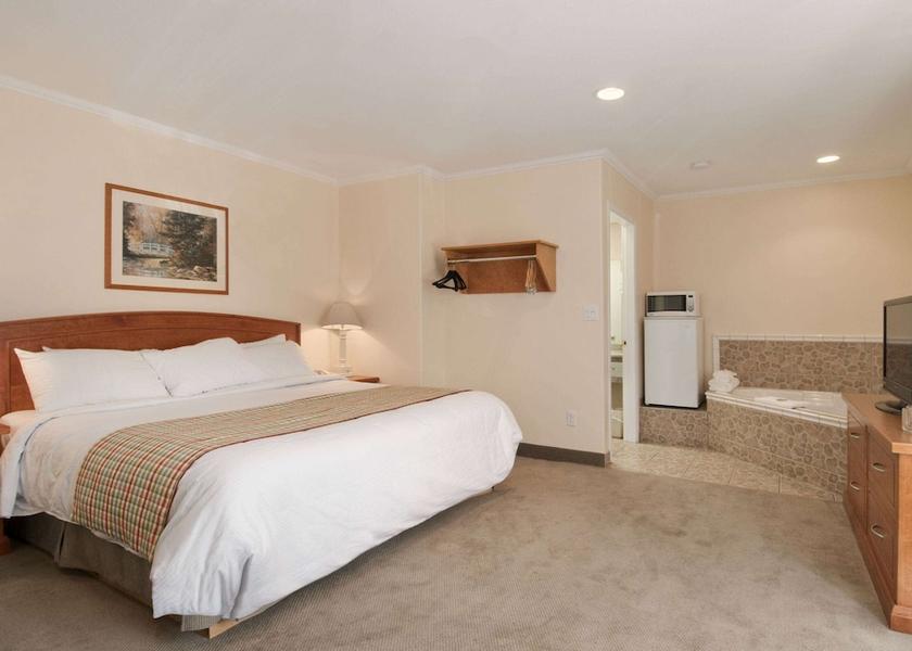 British Columbia Kamloops Room