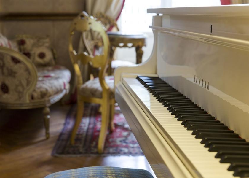 Normandy Pont-Audemer Living Area