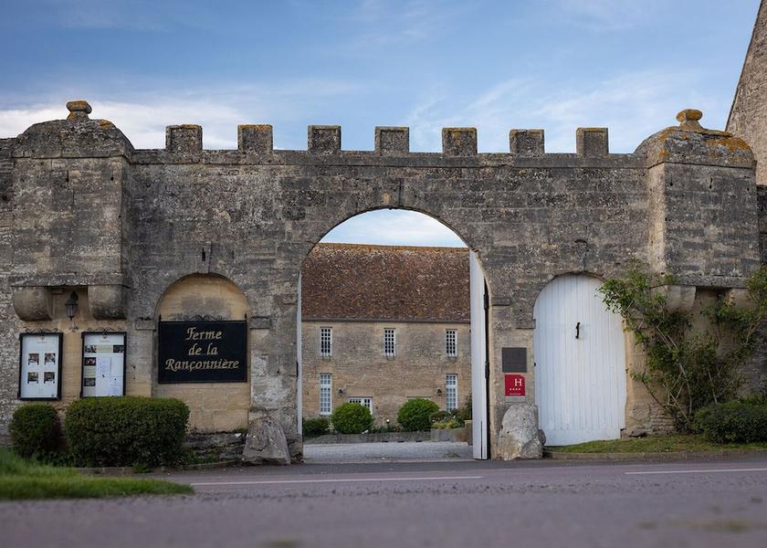 Normandy Crepon Front of property
