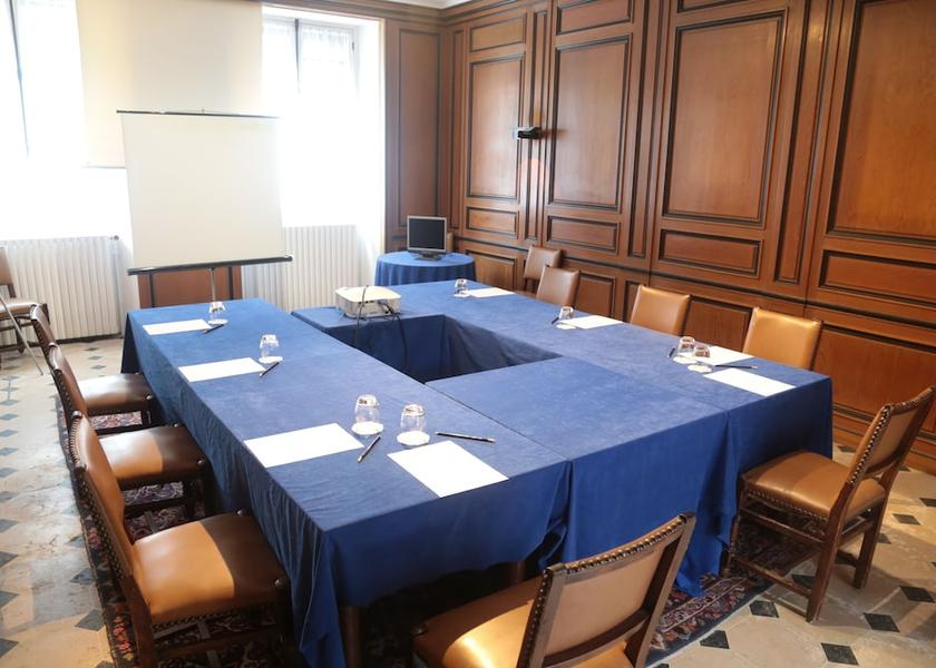 Île-de-France Barbizon Meeting facility