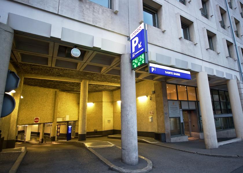 Provence - Alpes - Cote d'Azur Marseille Parking