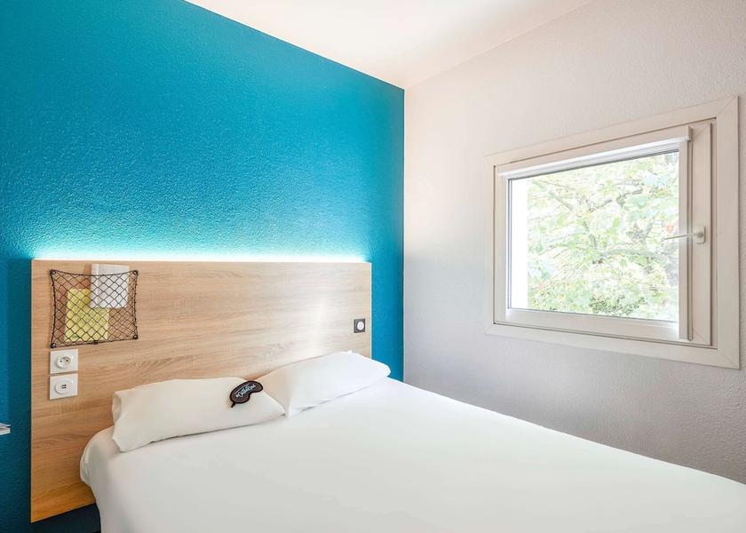 Normandy Saint-Etienne-du-Rouvray Room