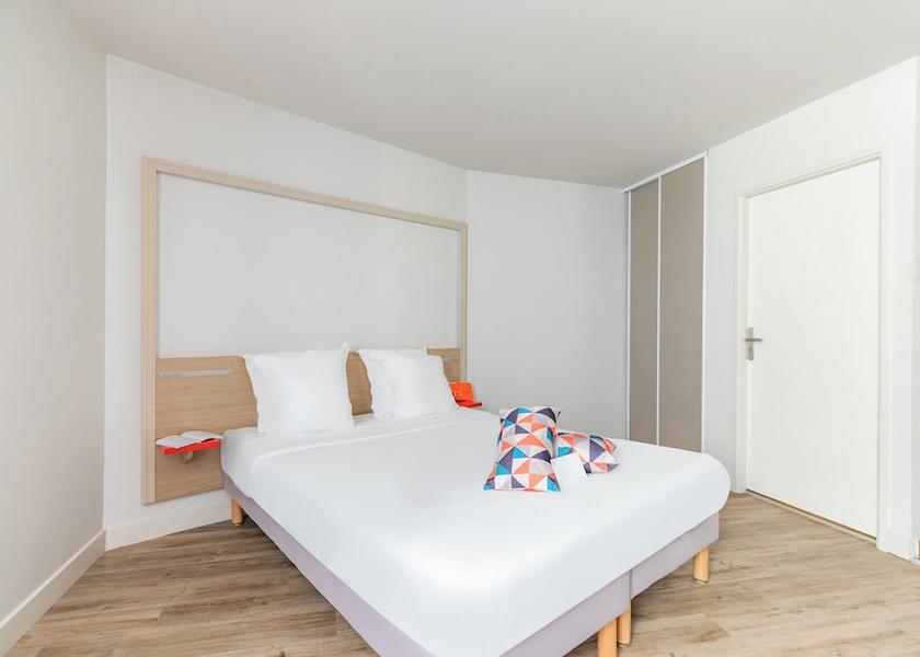 Nouvelle-Aquitaine Bordeaux Room