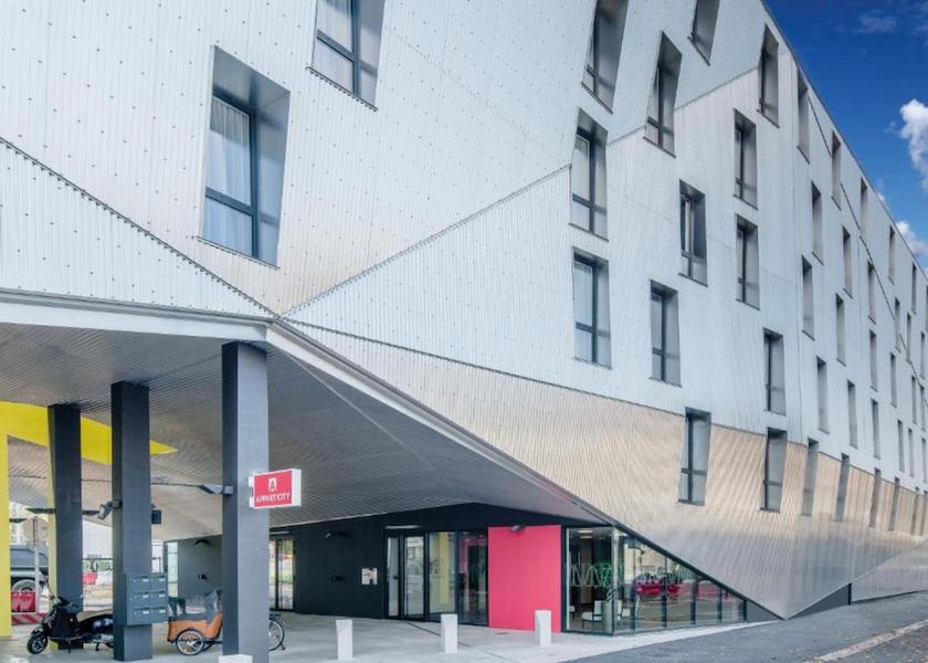 Nouvelle-Aquitaine Bordeaux Facade