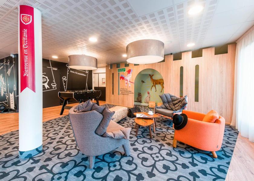 Occitanie Carcassonne playground