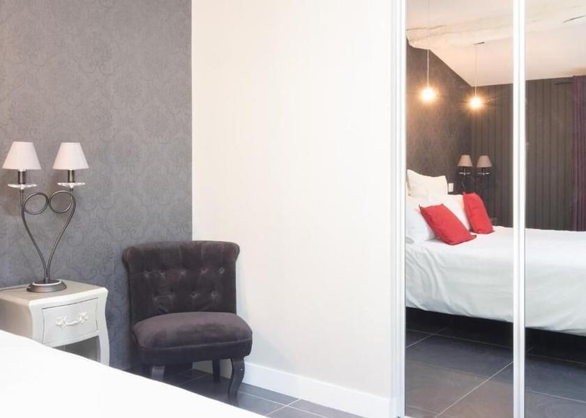 Auvergne-Rhone-Alpes Saint-Peray Room