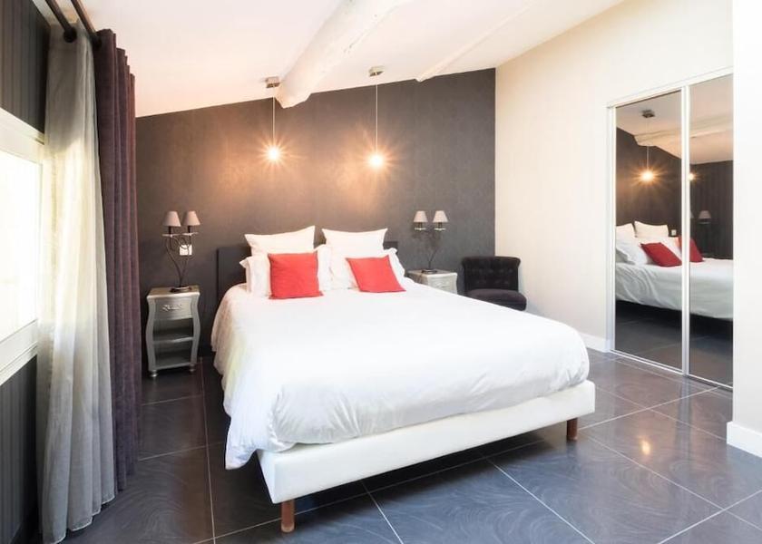 Auvergne-Rhone-Alpes Saint-Peray Room